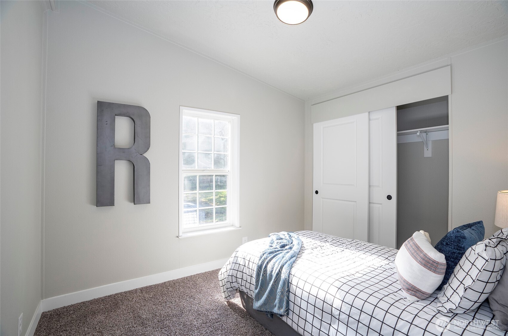 7220 179th Avenue NW