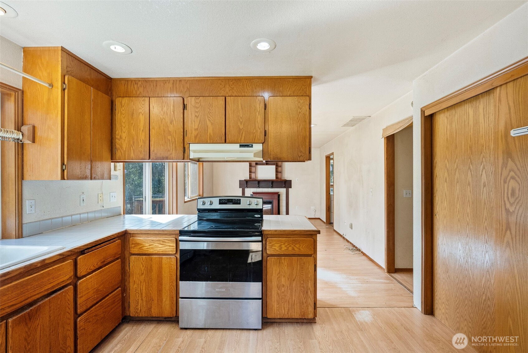 6608 103rd Street Ct NW