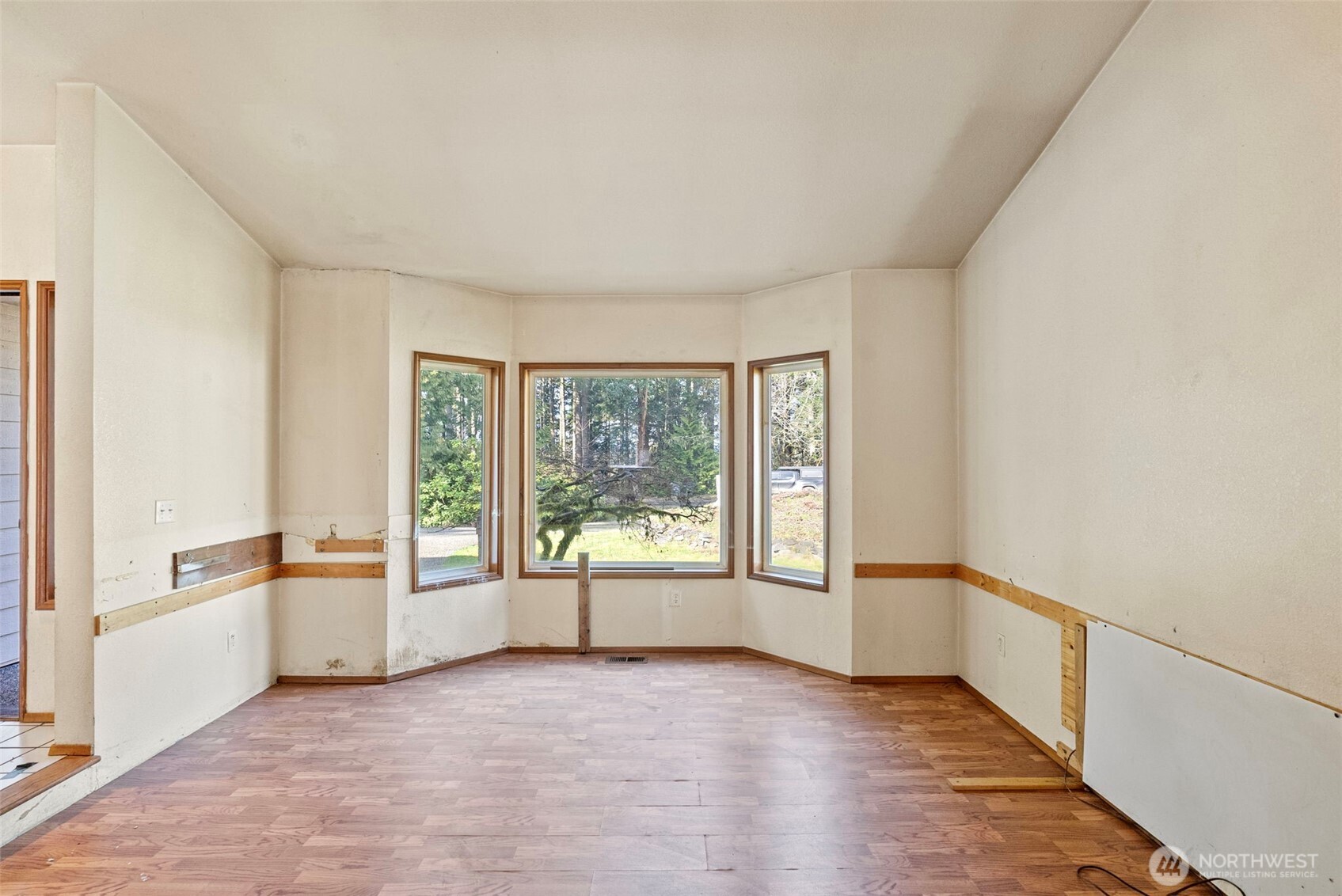 6608 103rd Street Ct NW