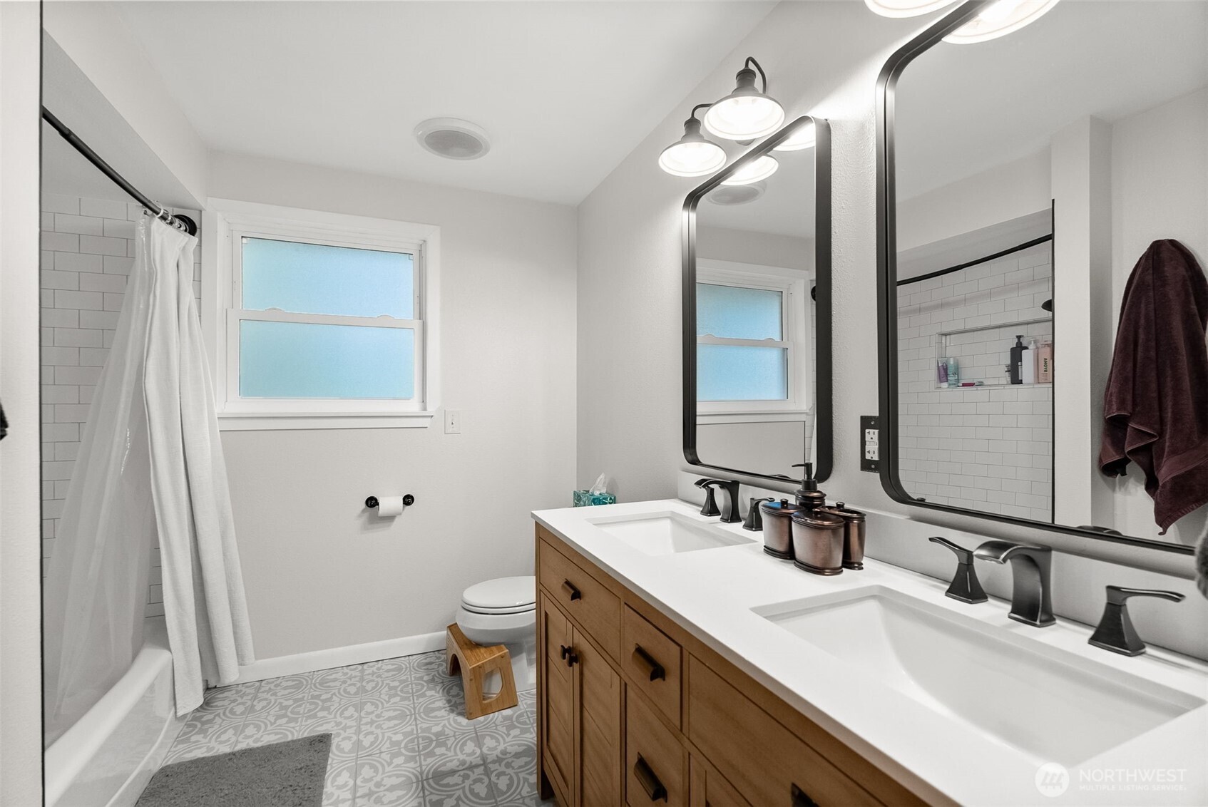 10431 Glenwood Drive SW