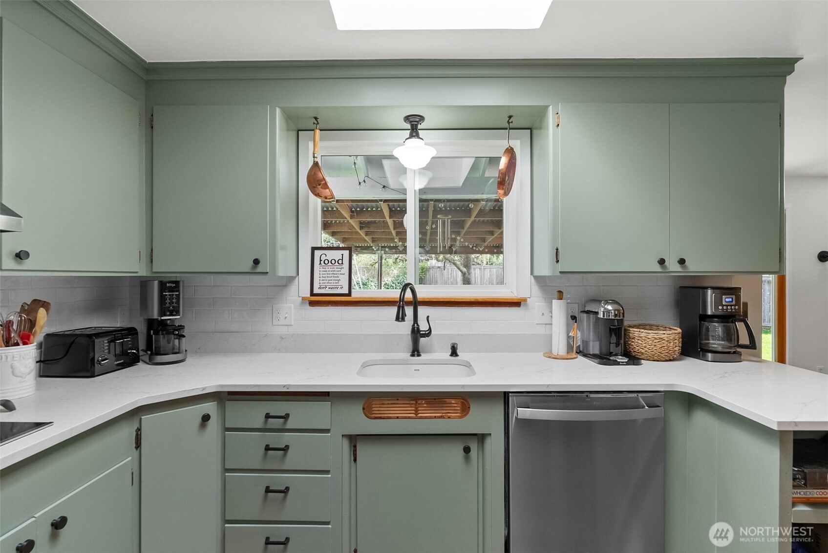 10431 Glenwood Drive SW