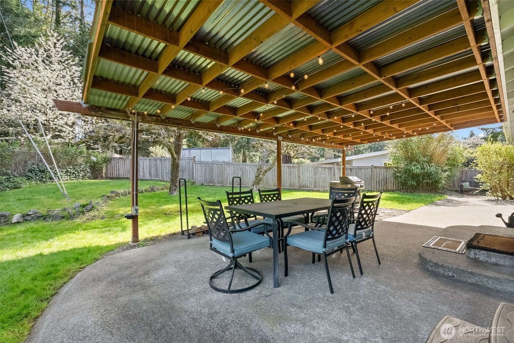 10431 Glenwood Drive SW