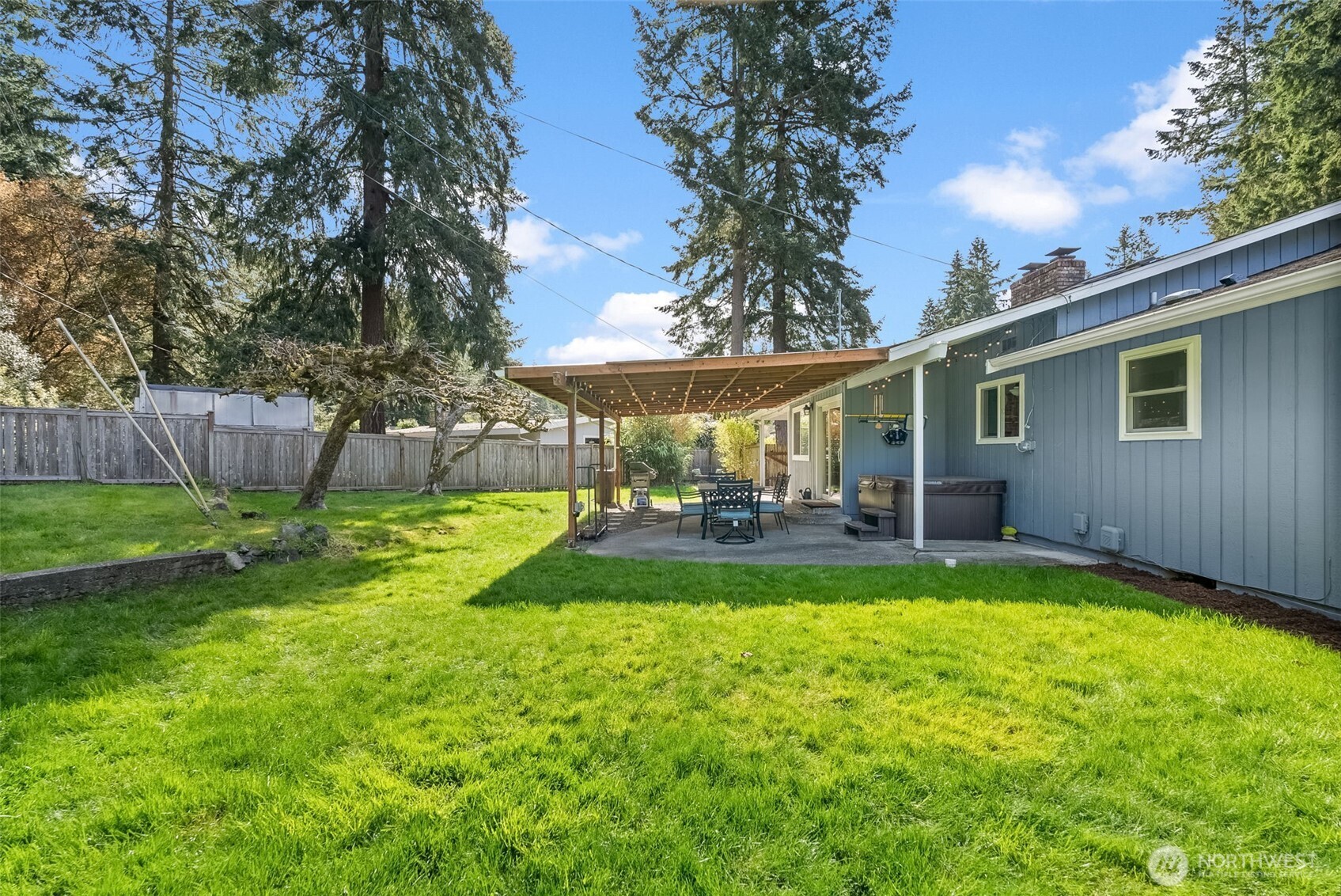 10431 Glenwood Drive SW