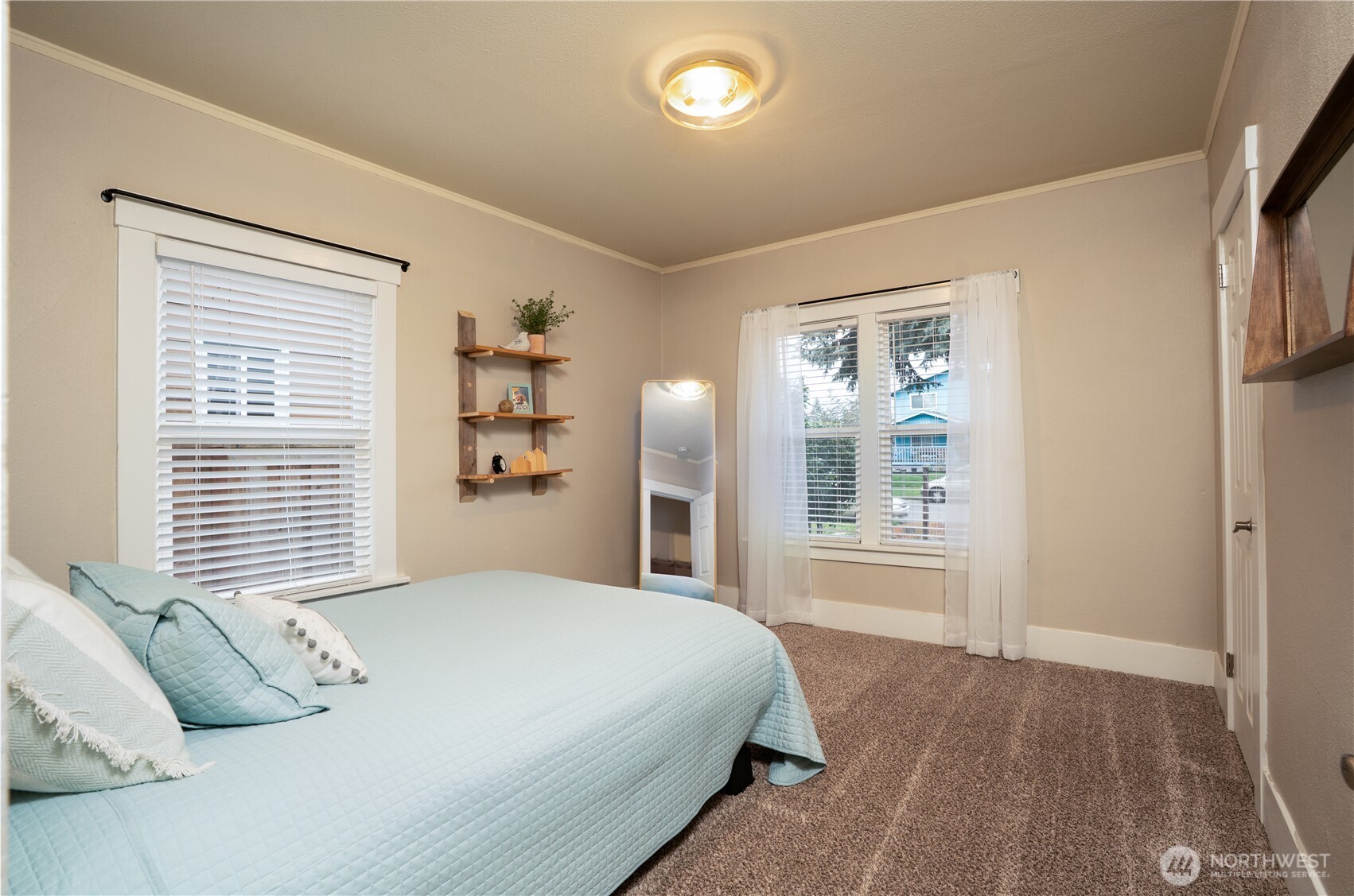 1227 S Ridgewood Avenue