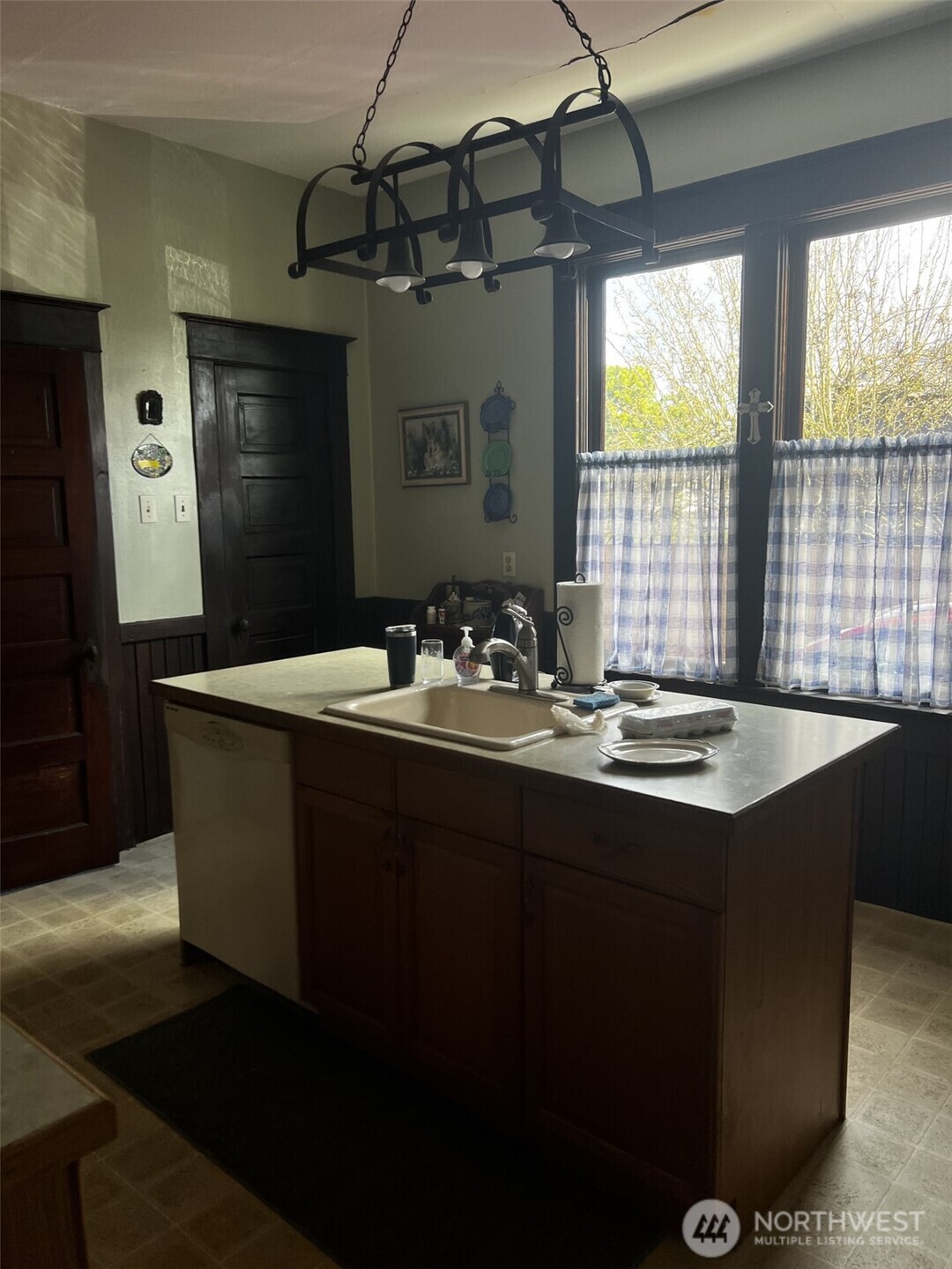 511 E Harrison Street