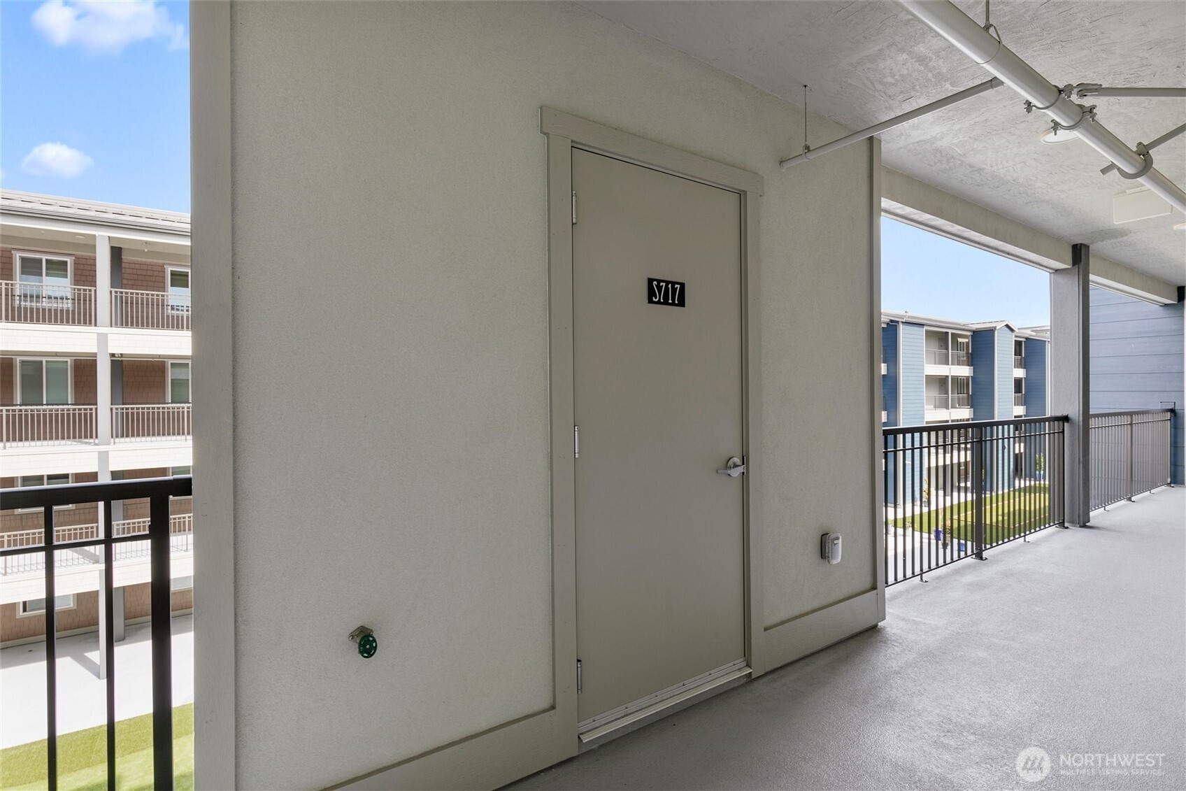 4961 Main Street Unit: 713