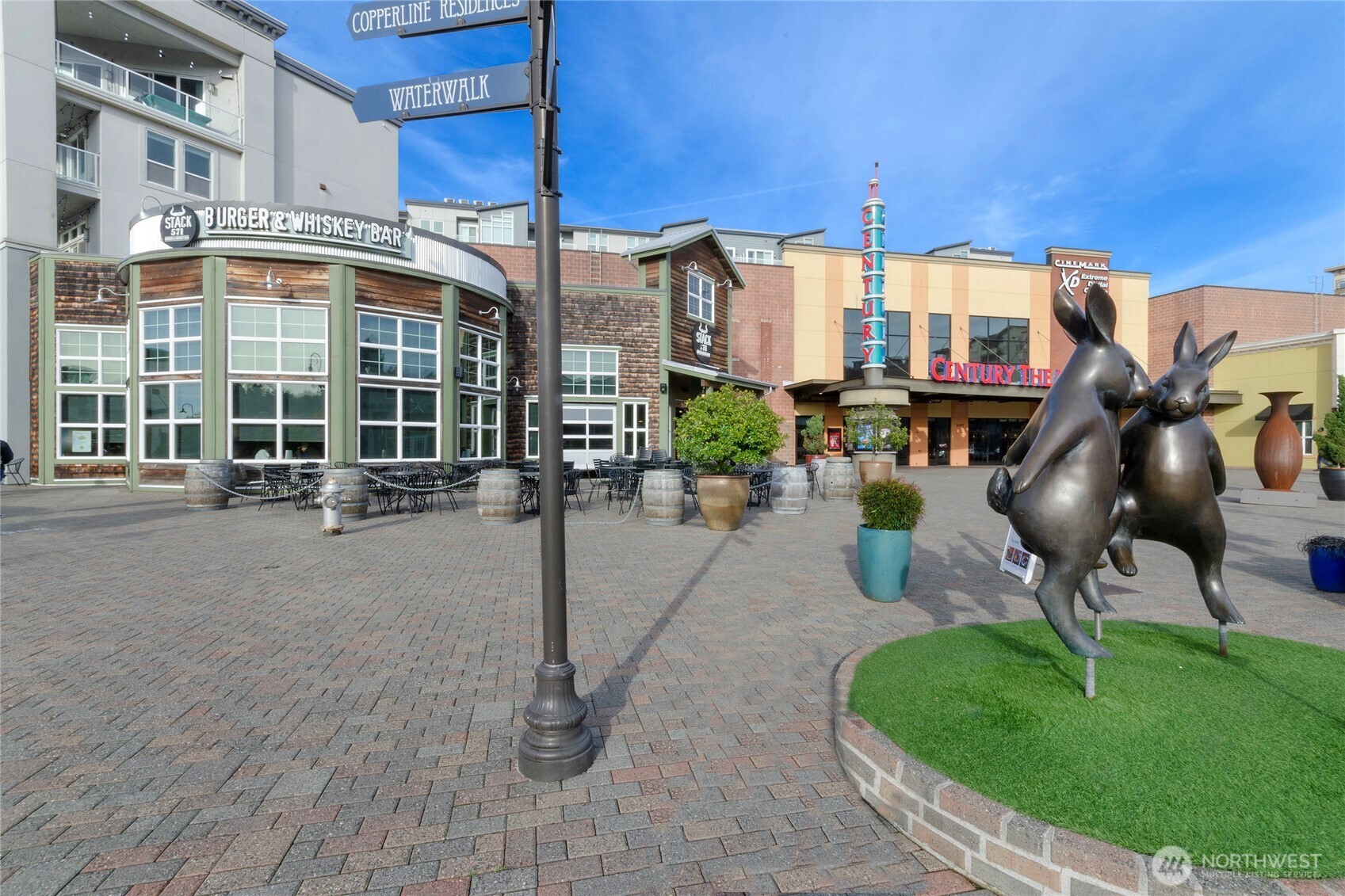 4907 Main Street E Unit: 717