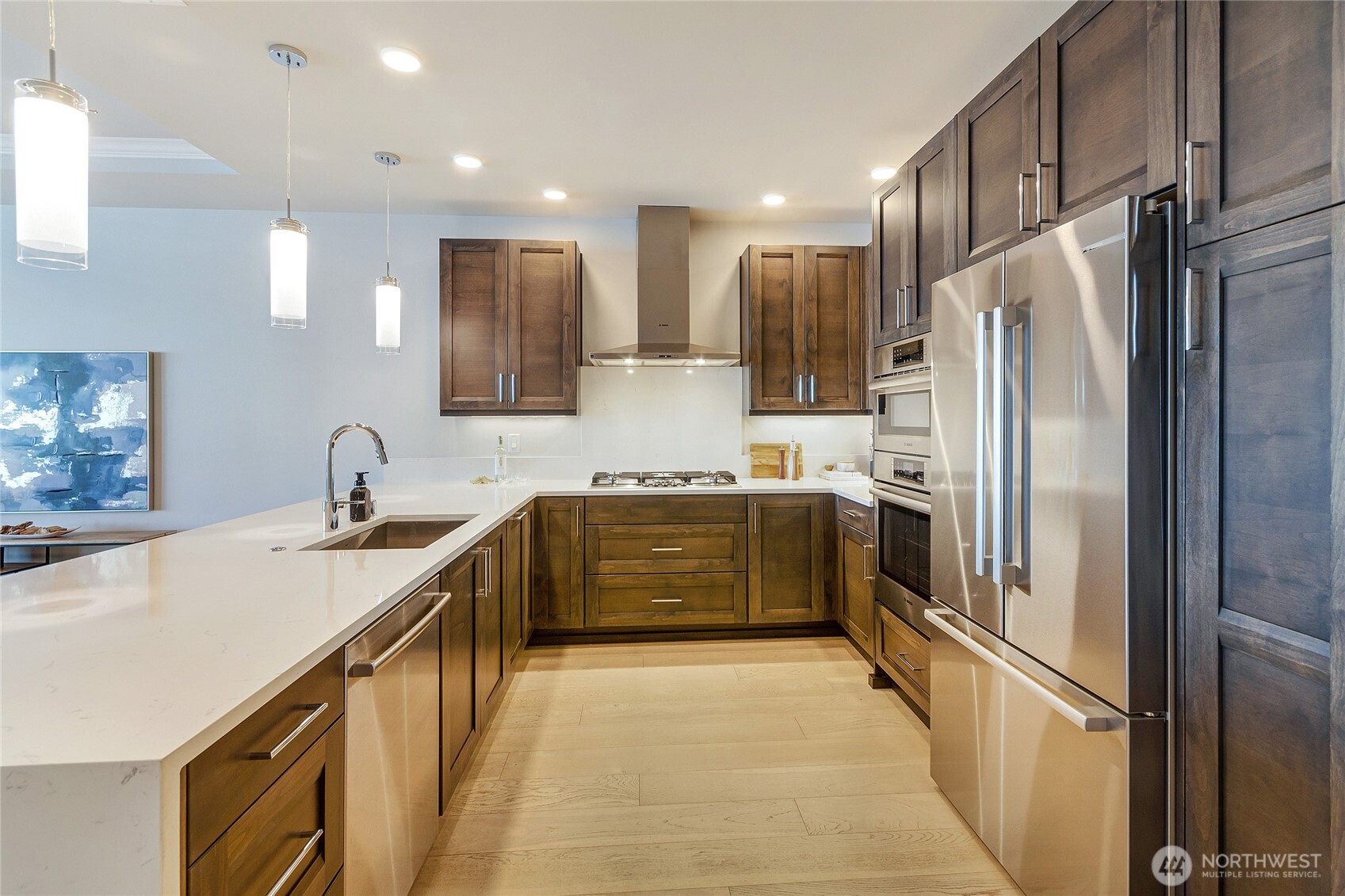 4907 Main Street E Unit: 717