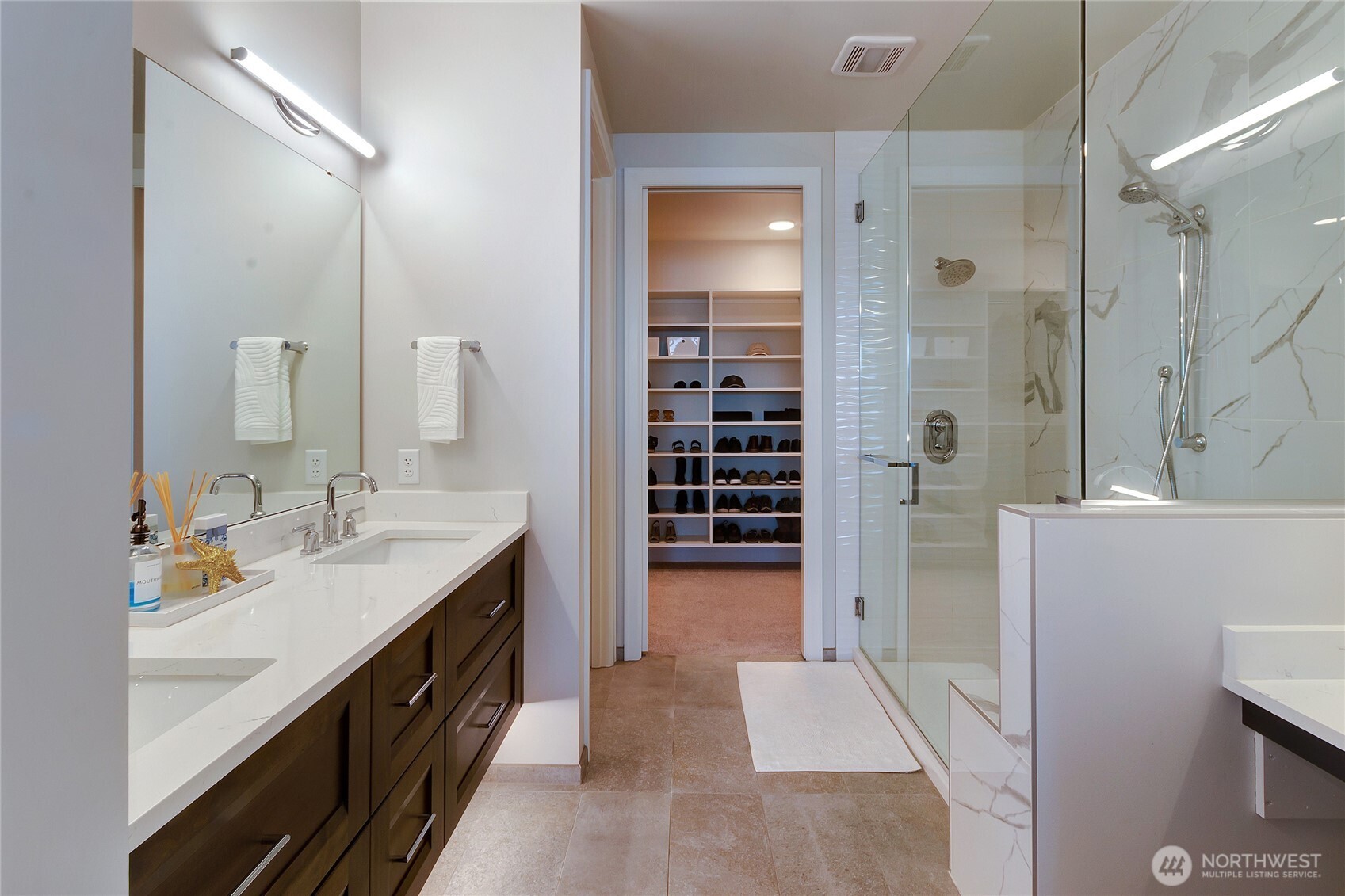 4907 Main Street E Unit: 717