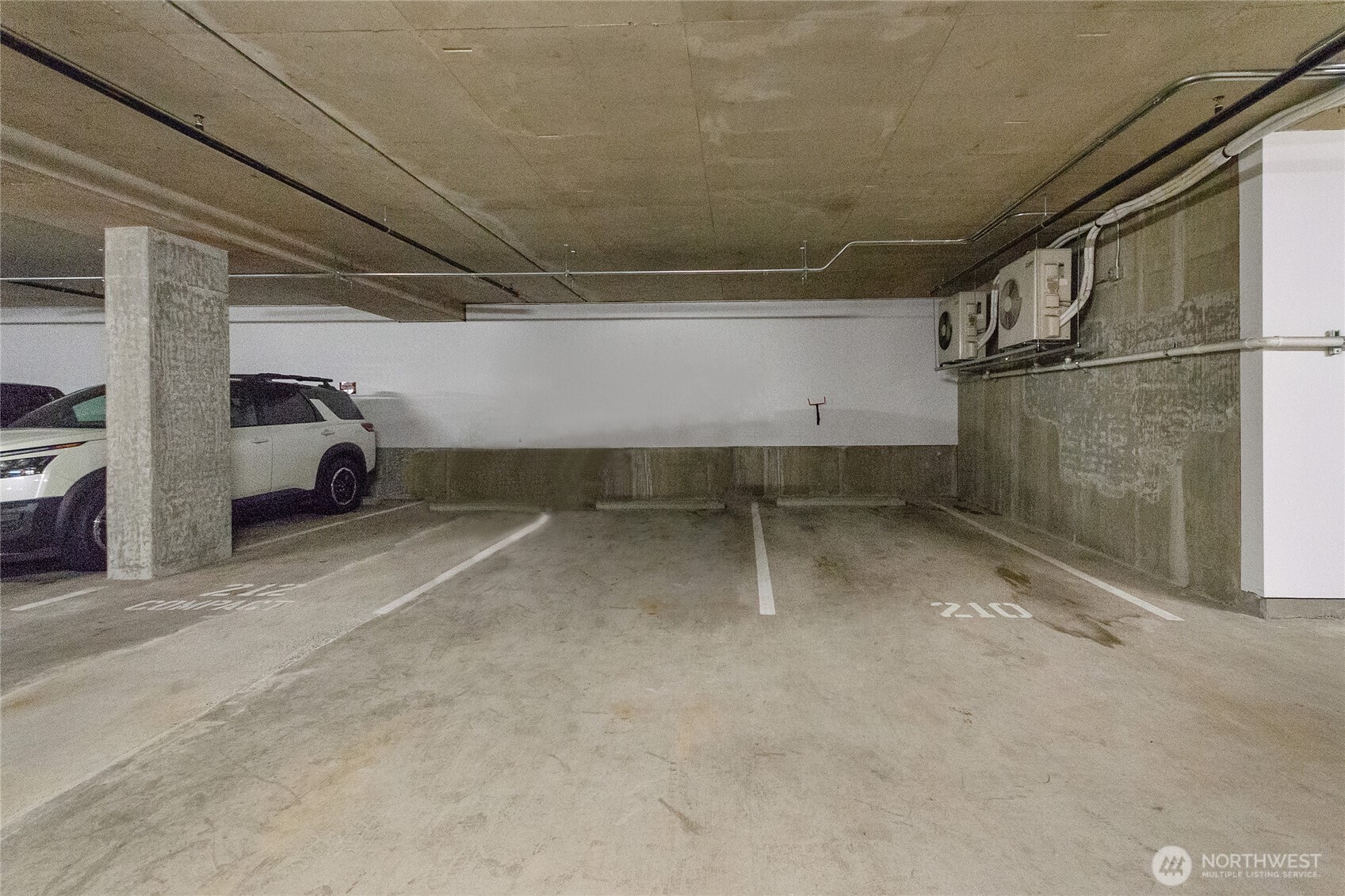 4907 Main Street E Unit: 717