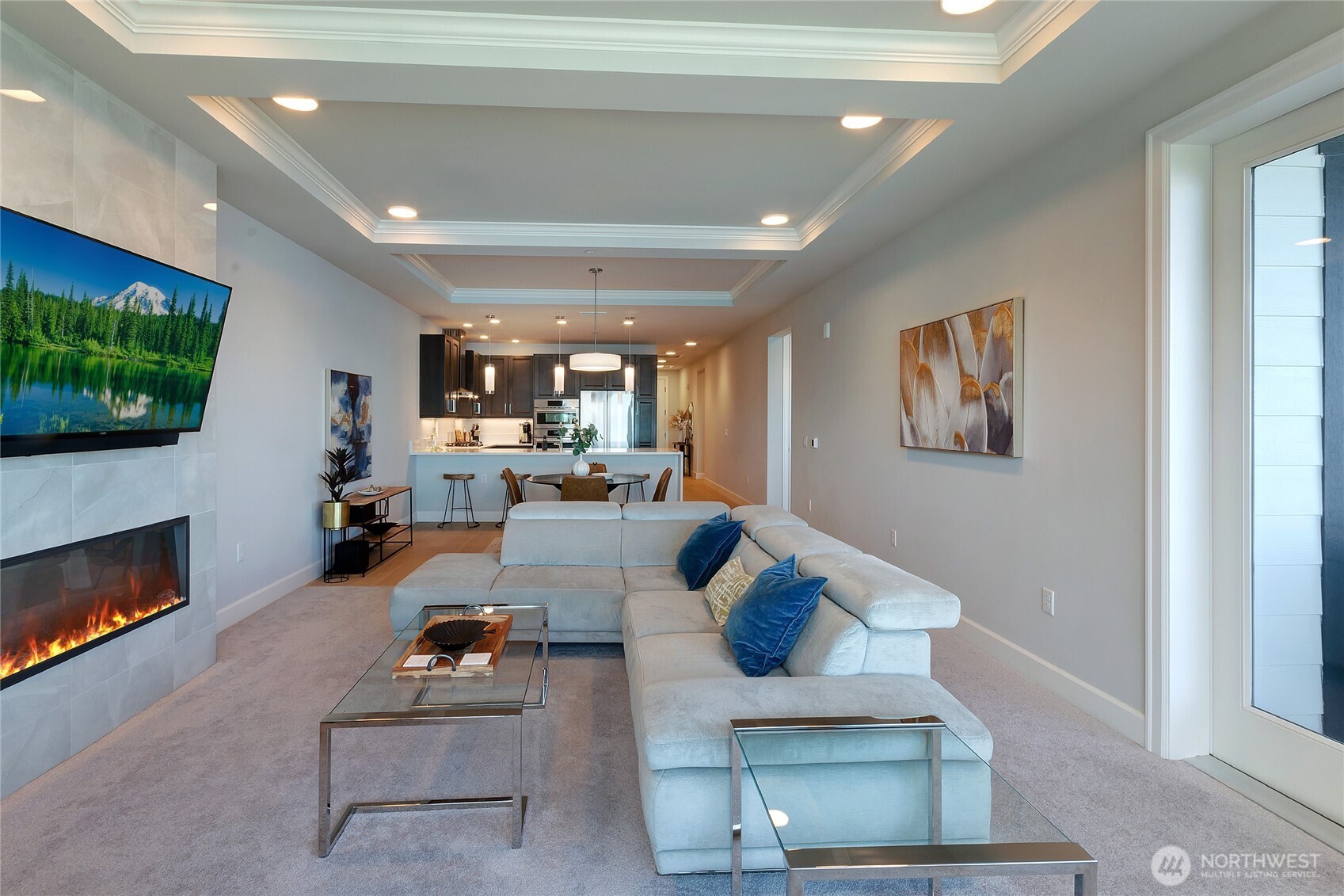 4907 Main Street E Unit: 717