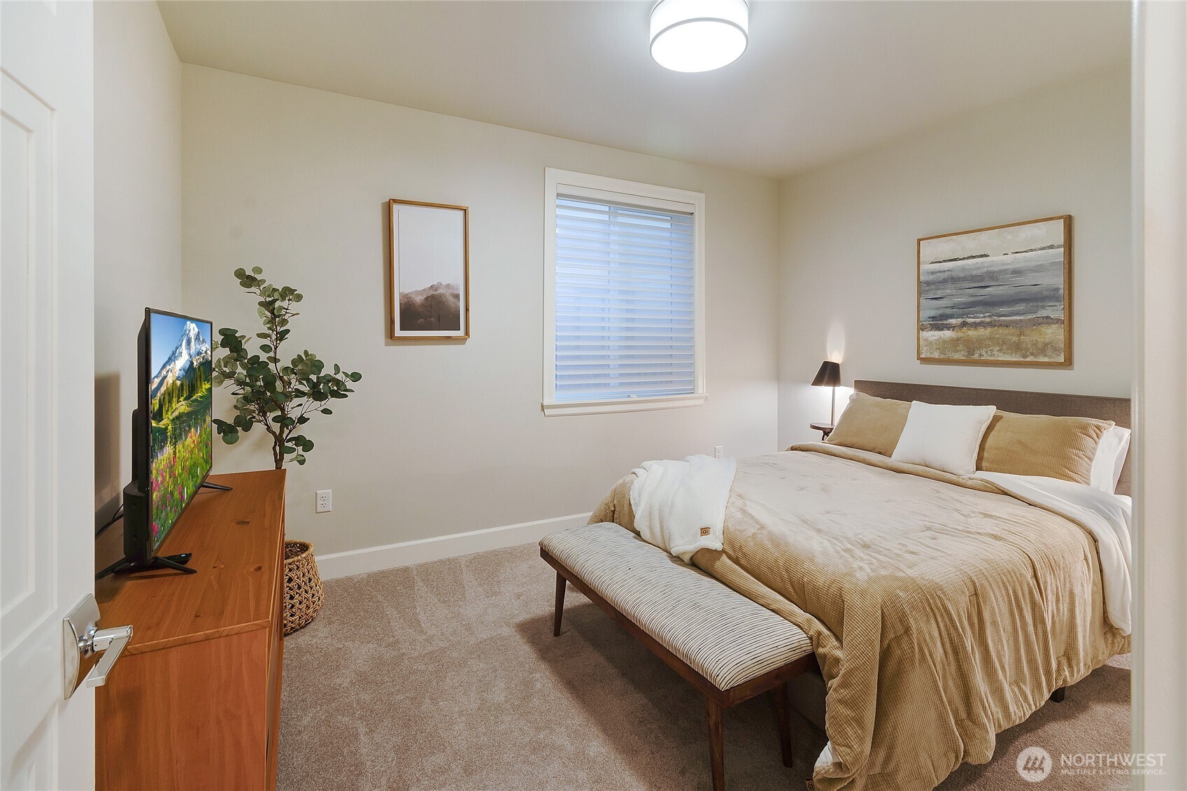 4907 Main Street E Unit: 717