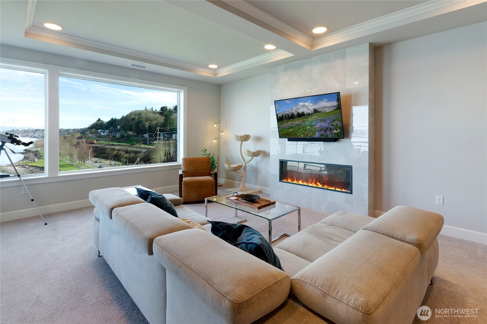 4907 Main Street E Unit: 717
