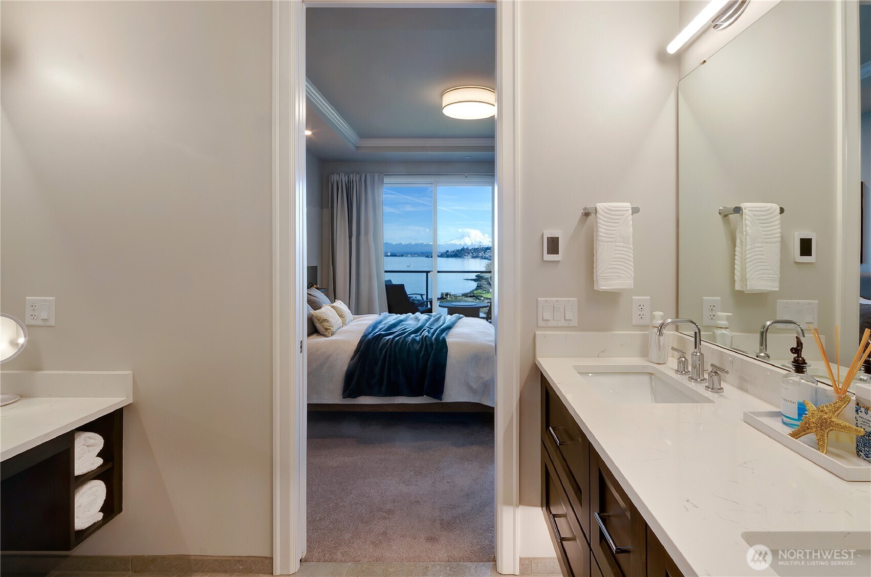 4907 Main Street E Unit: 717