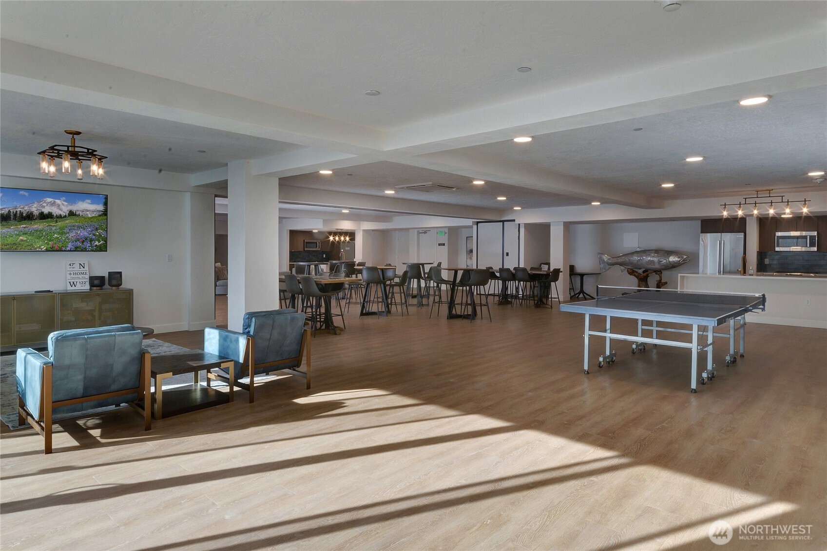 4907 Main Street E Unit: 717