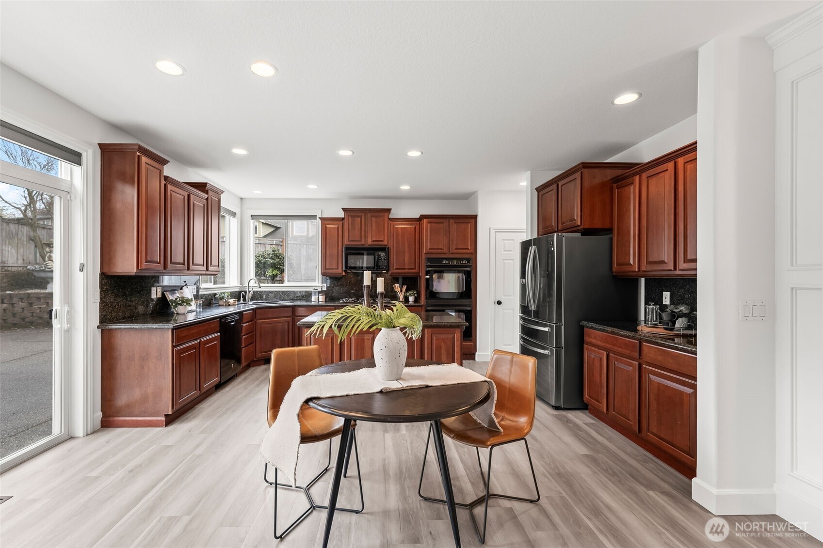 901 N Magnolia Lane