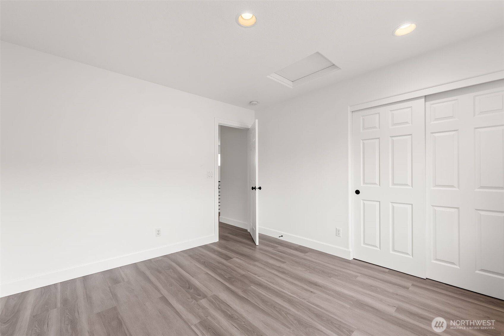 901 N Magnolia Lane