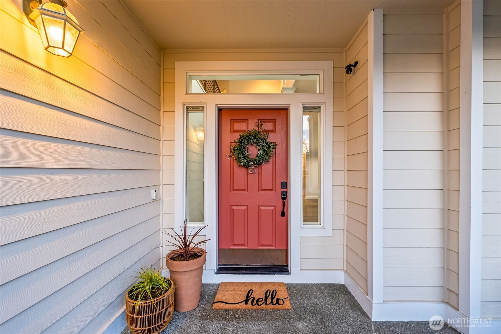 901 N Magnolia Lane