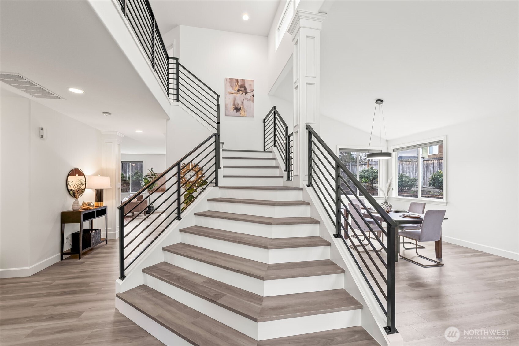 901 N Magnolia Lane