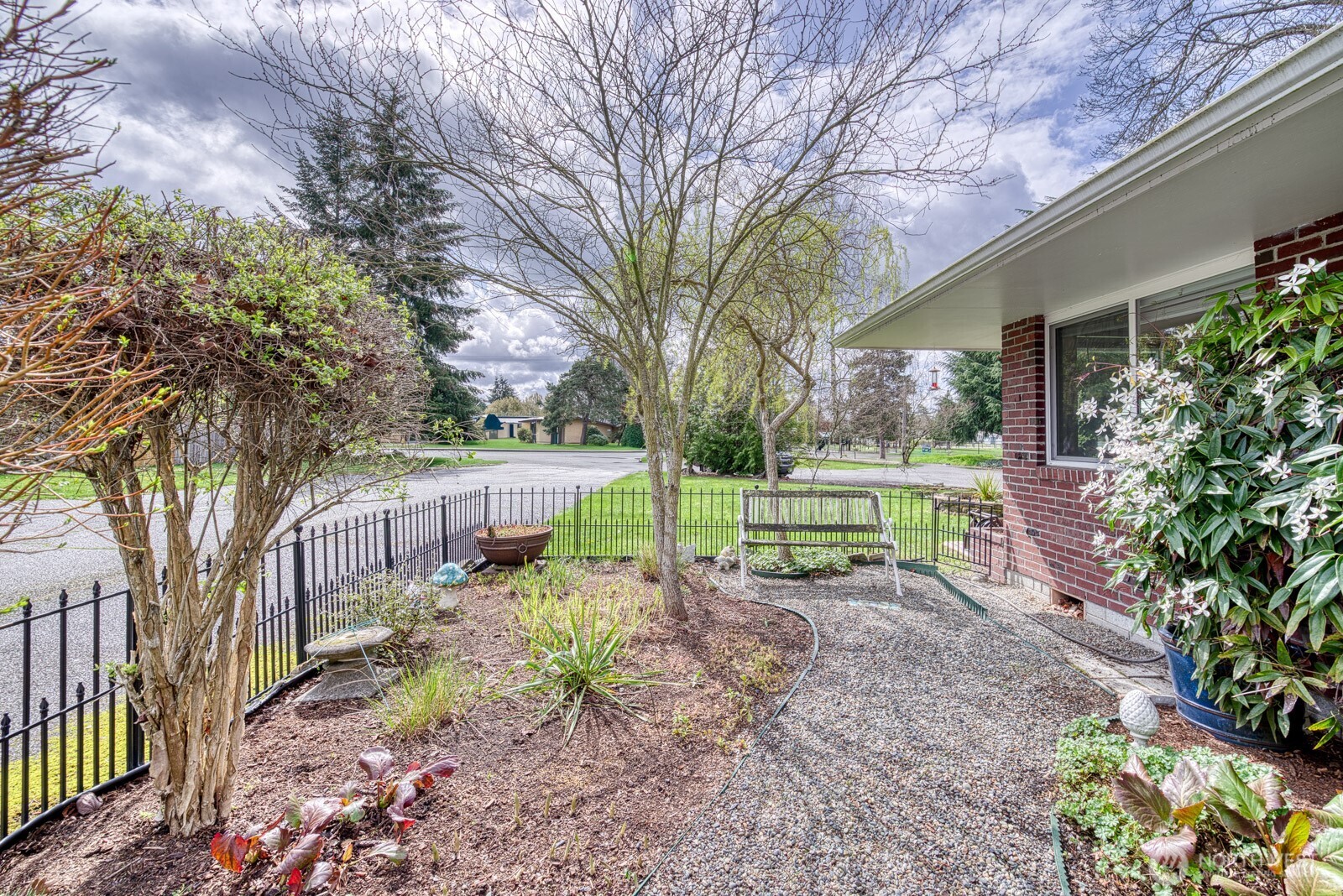 5307 104th Street SW Unit: 5305