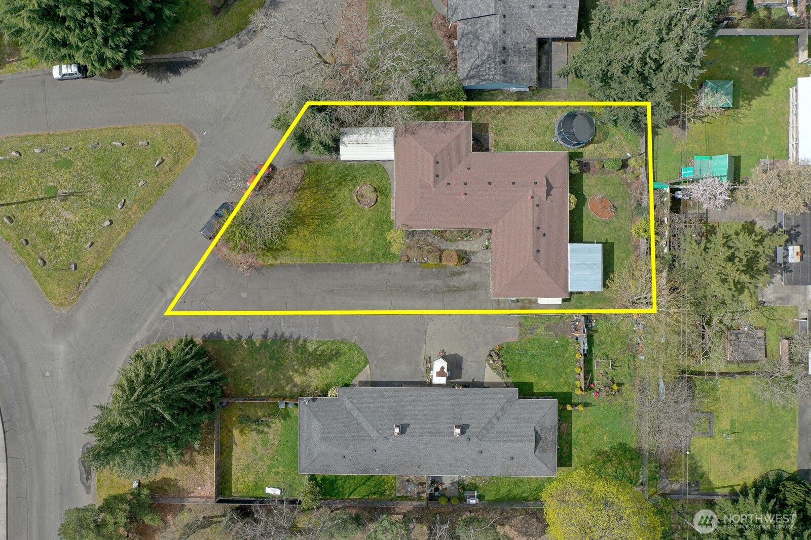 5307 104th Street SW Unit: 5305