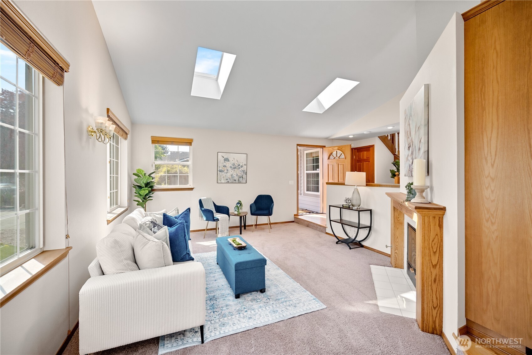 9113 Zircon Drive SW