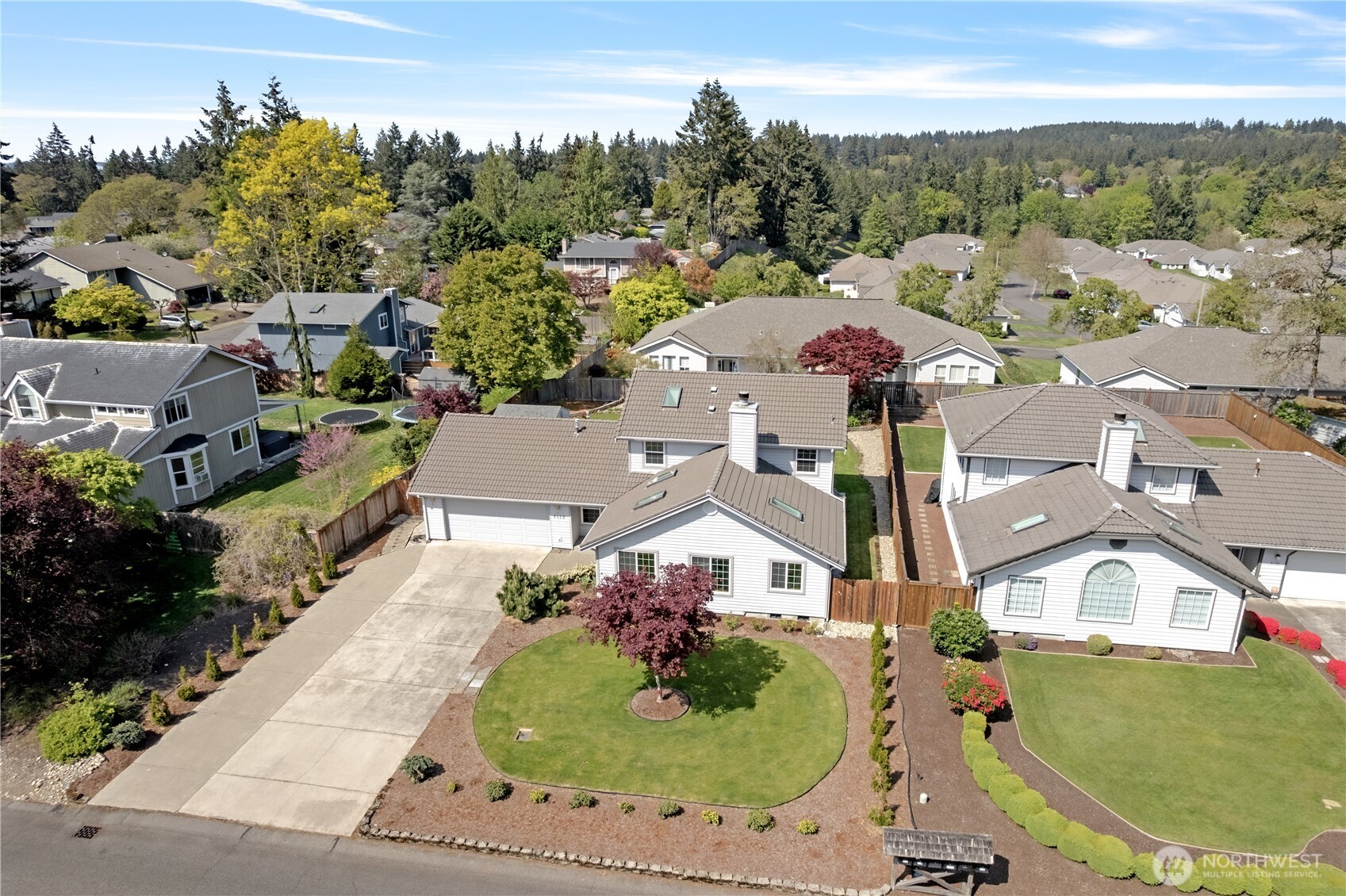 9113 Zircon Drive SW