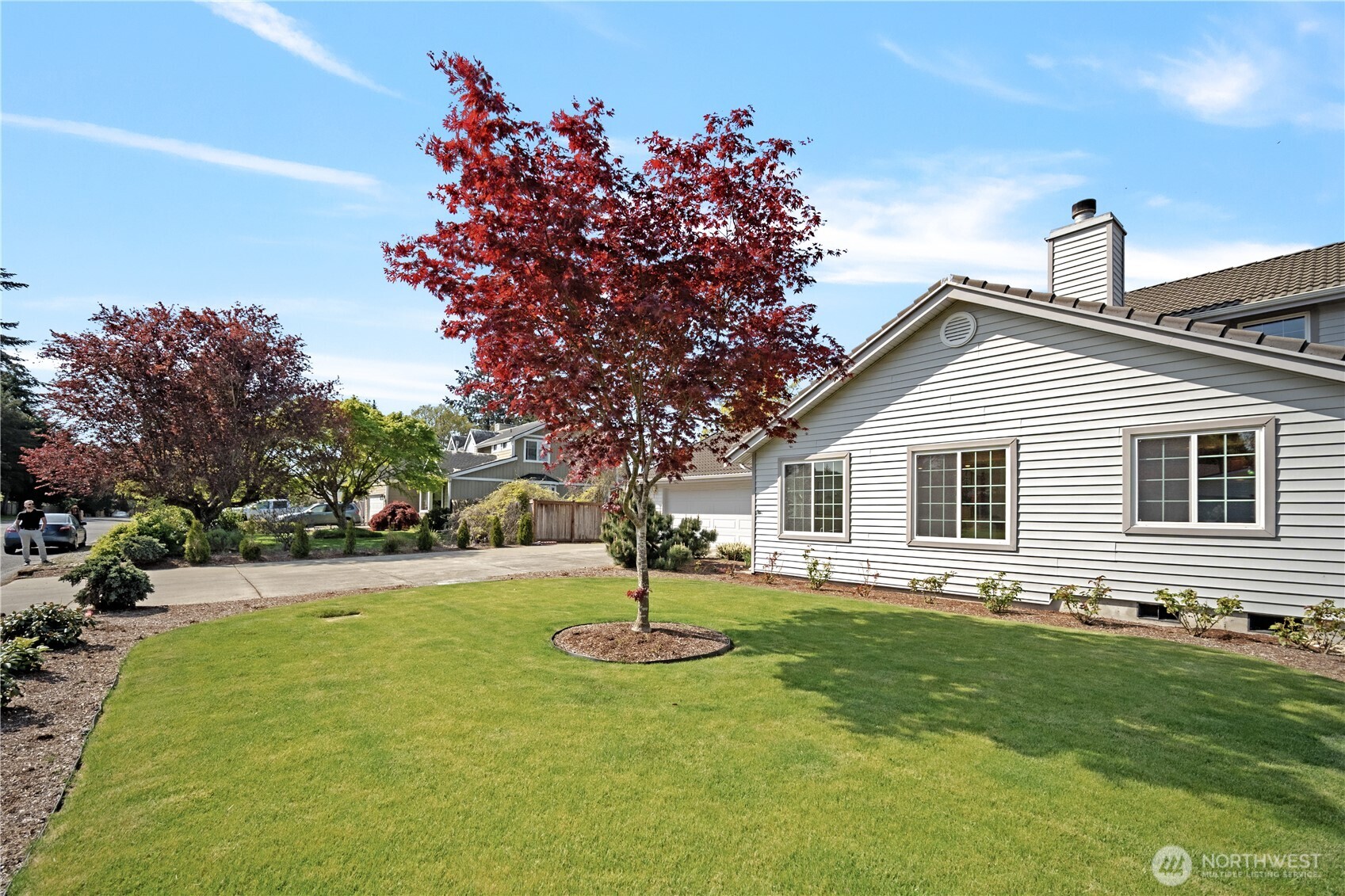 9113 Zircon Drive SW