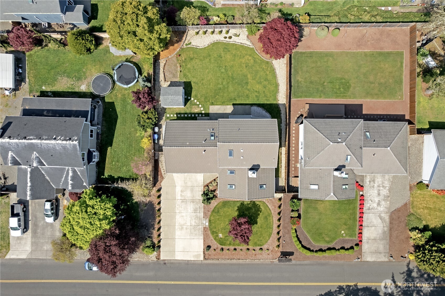 9113 Zircon Drive SW