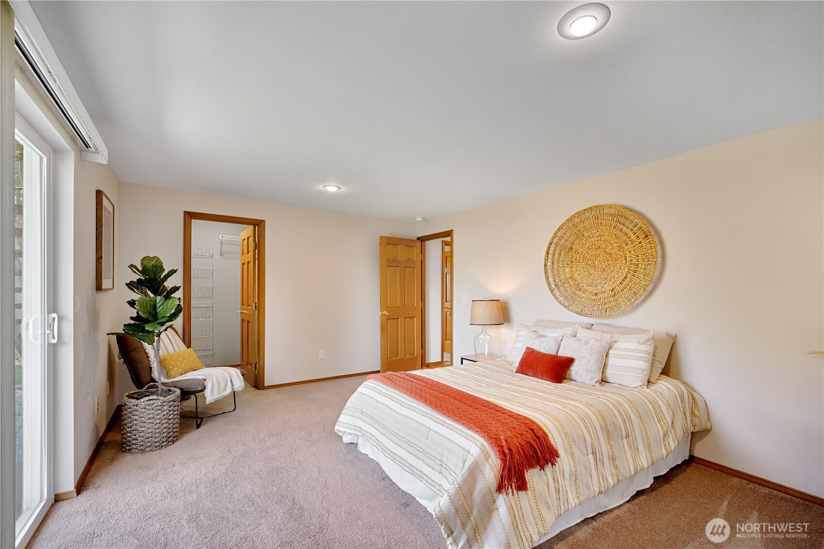 9113 Zircon Drive SW