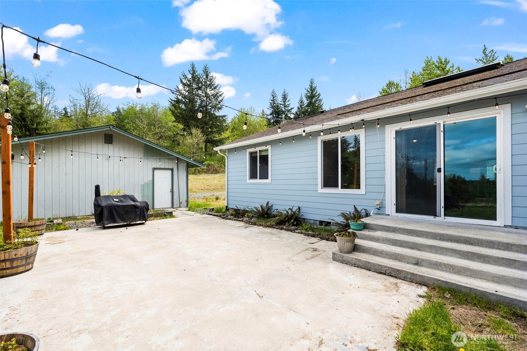 11211 Clear Lake North Road E