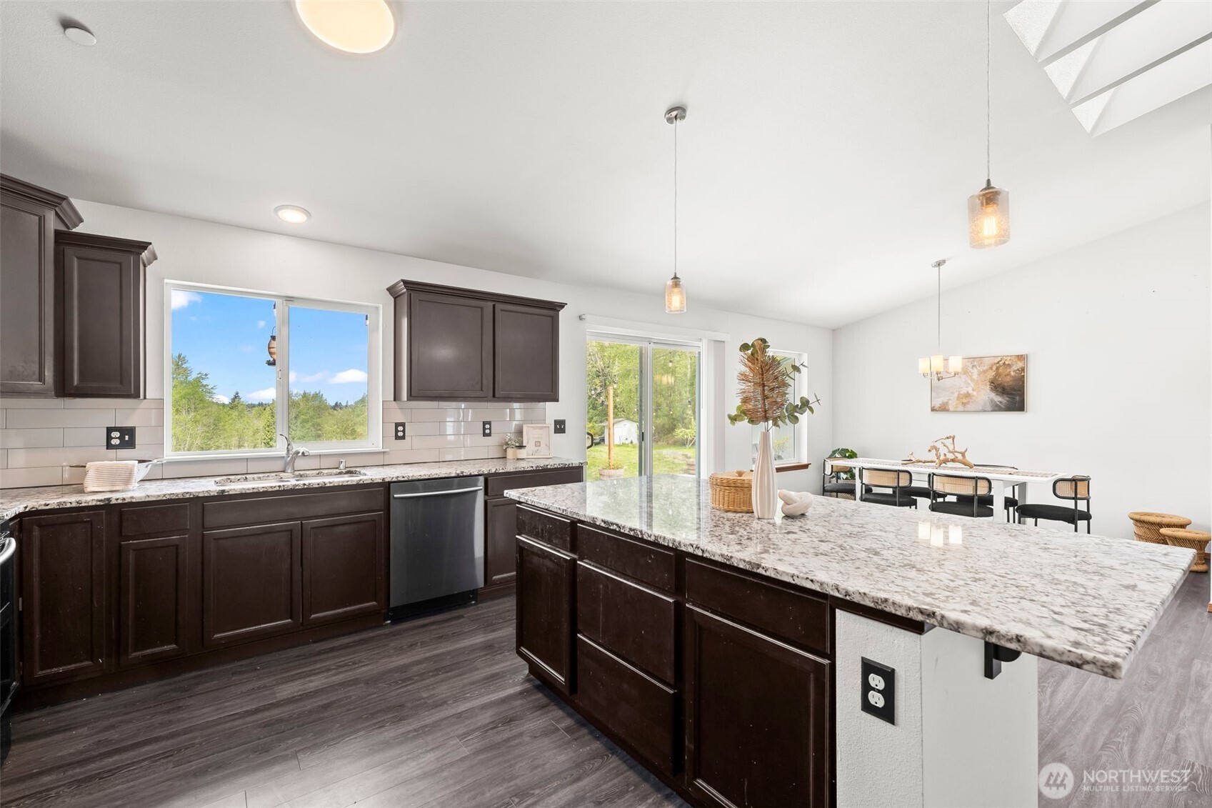 11211 Clear Lake North Road E