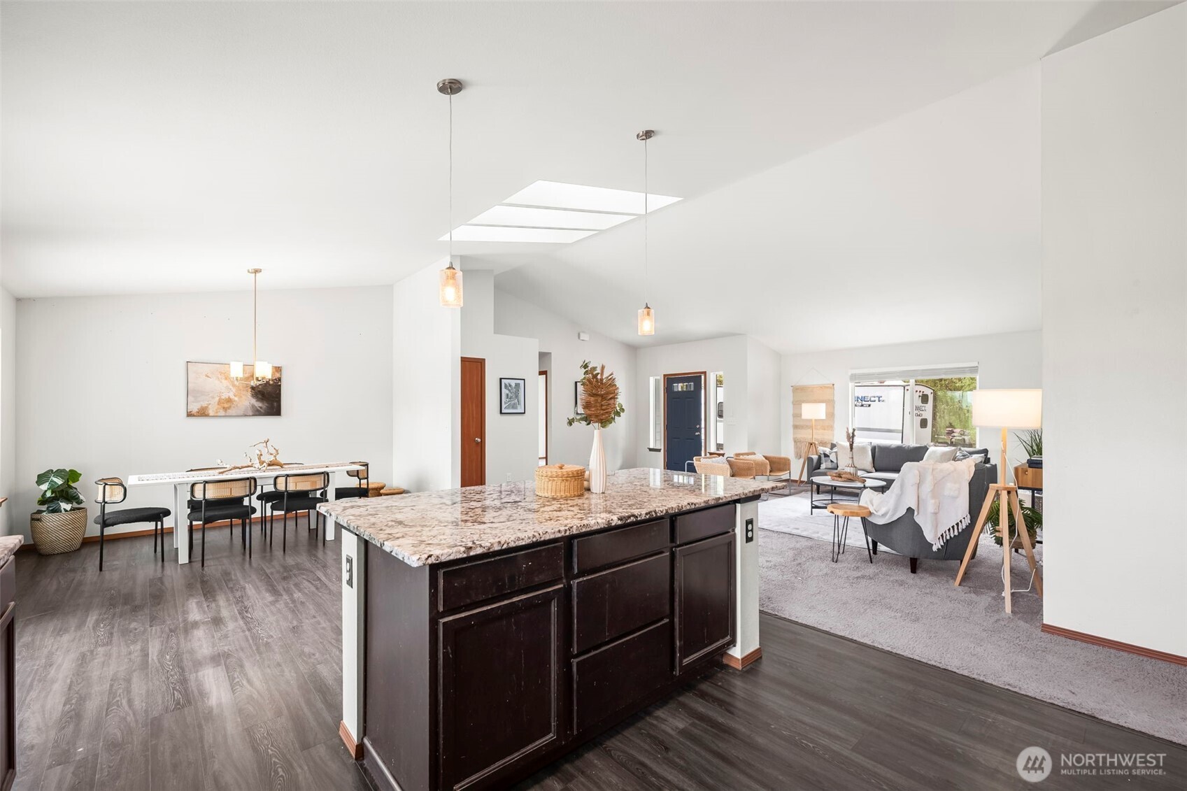 11211 Clear Lake North Road E