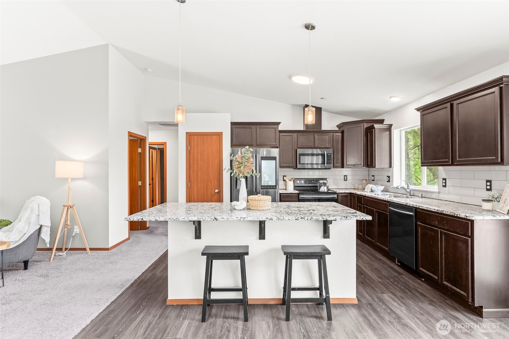 11211 Clear Lake North Road E