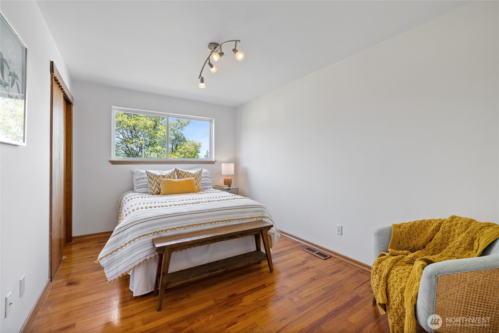 4207 Olympic Boulevard W