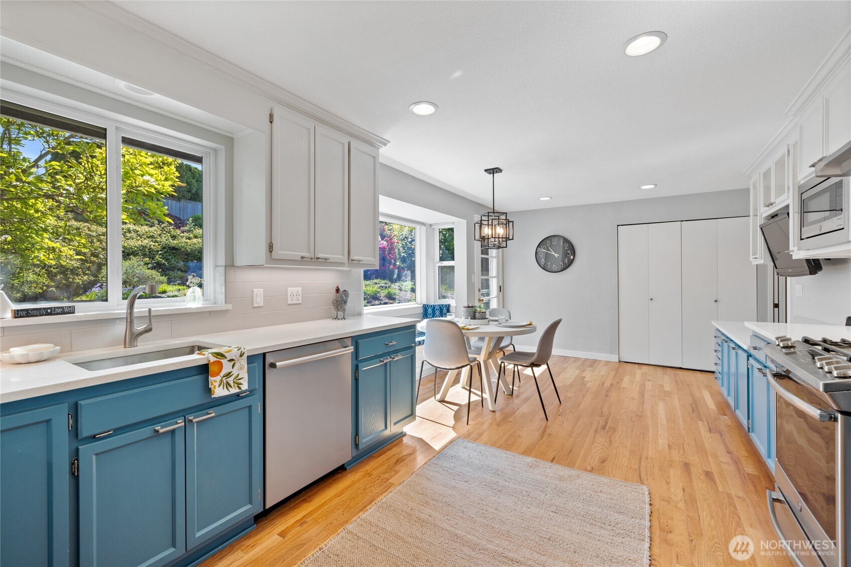 4207 Olympic Boulevard W