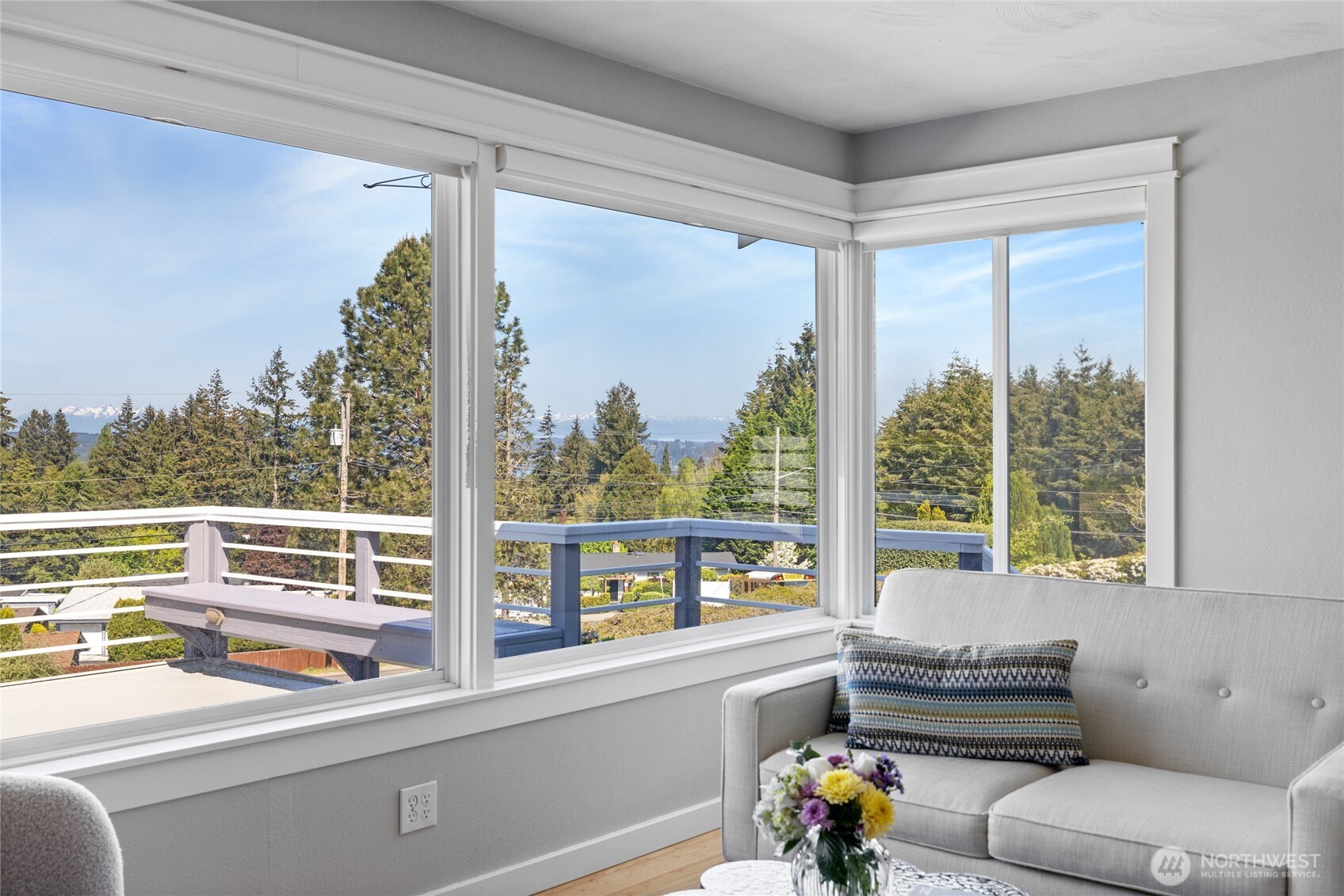 4207 Olympic Boulevard W