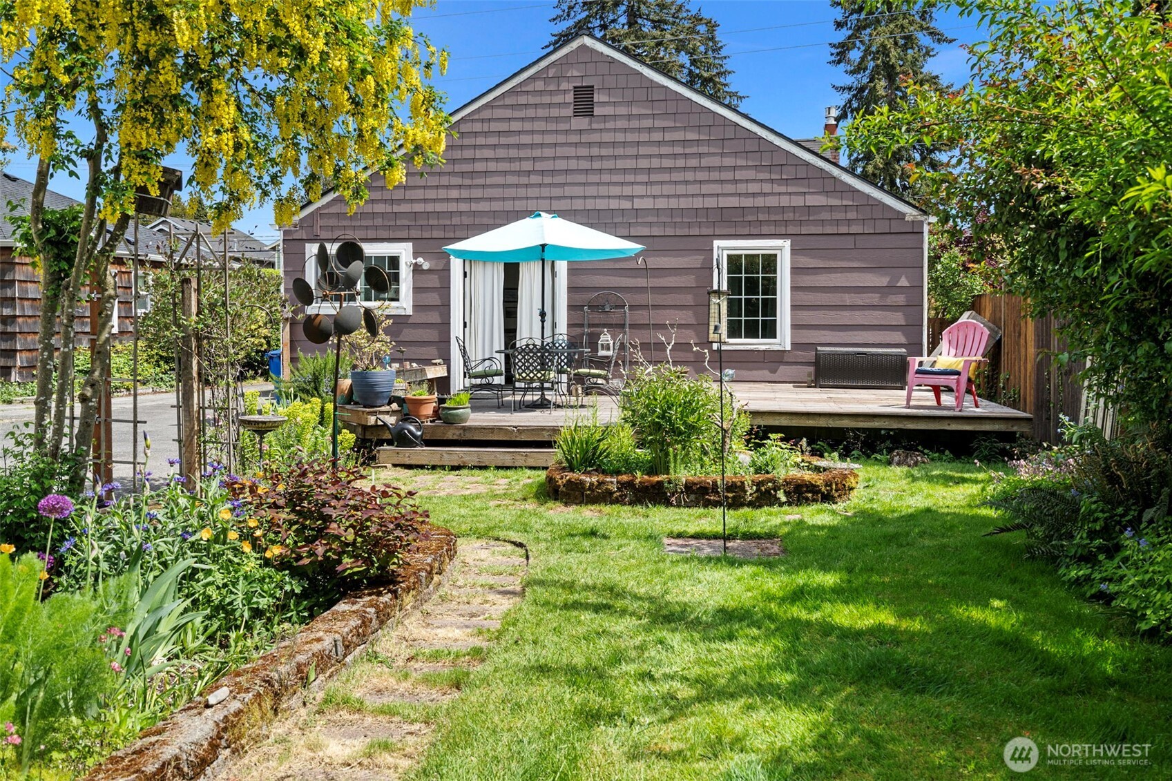 3708 N Cheyenne Street