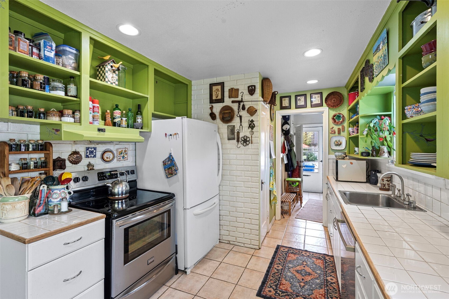 3708 N Cheyenne Street