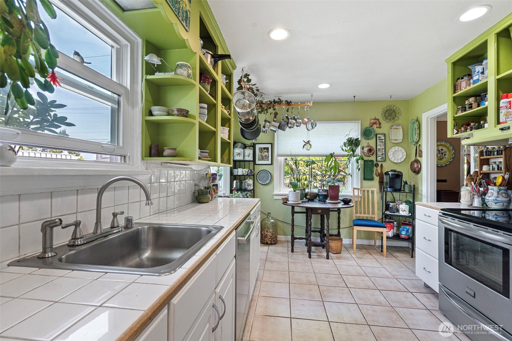 3708 N Cheyenne Street