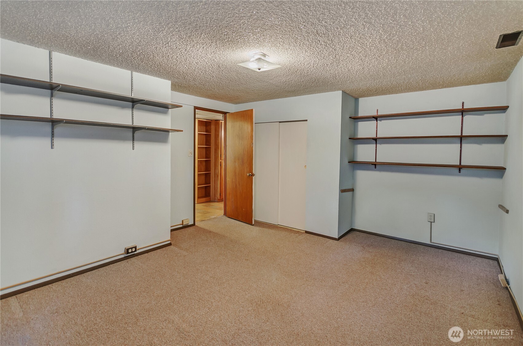 2734 Sunset Drive W