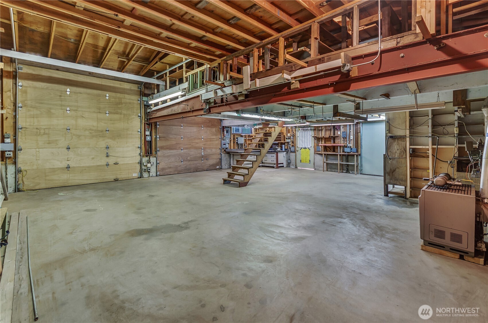 2734 Sunset Drive W