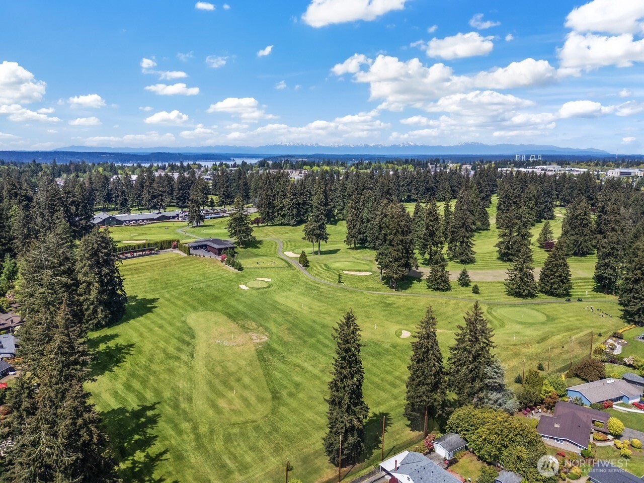 413 Farallone Avenue