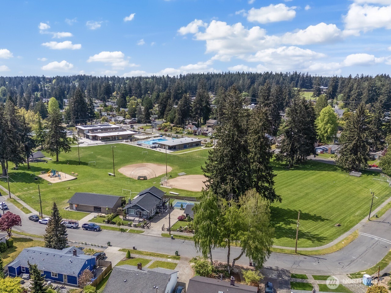 413 Farallone Avenue