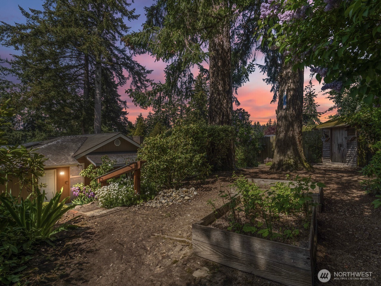 413 Farallone Avenue