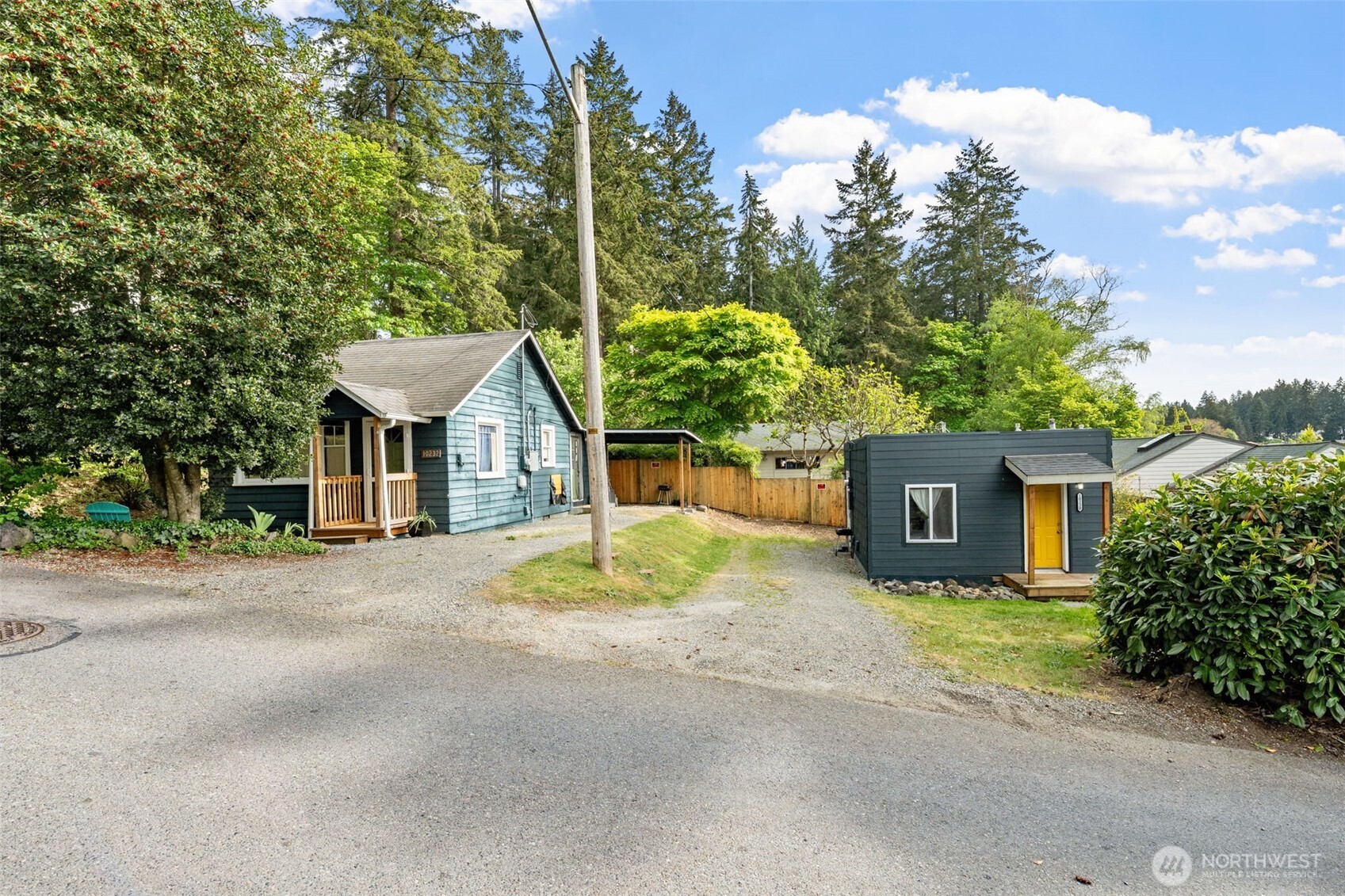 10230 to 10232 Melody Lane SW