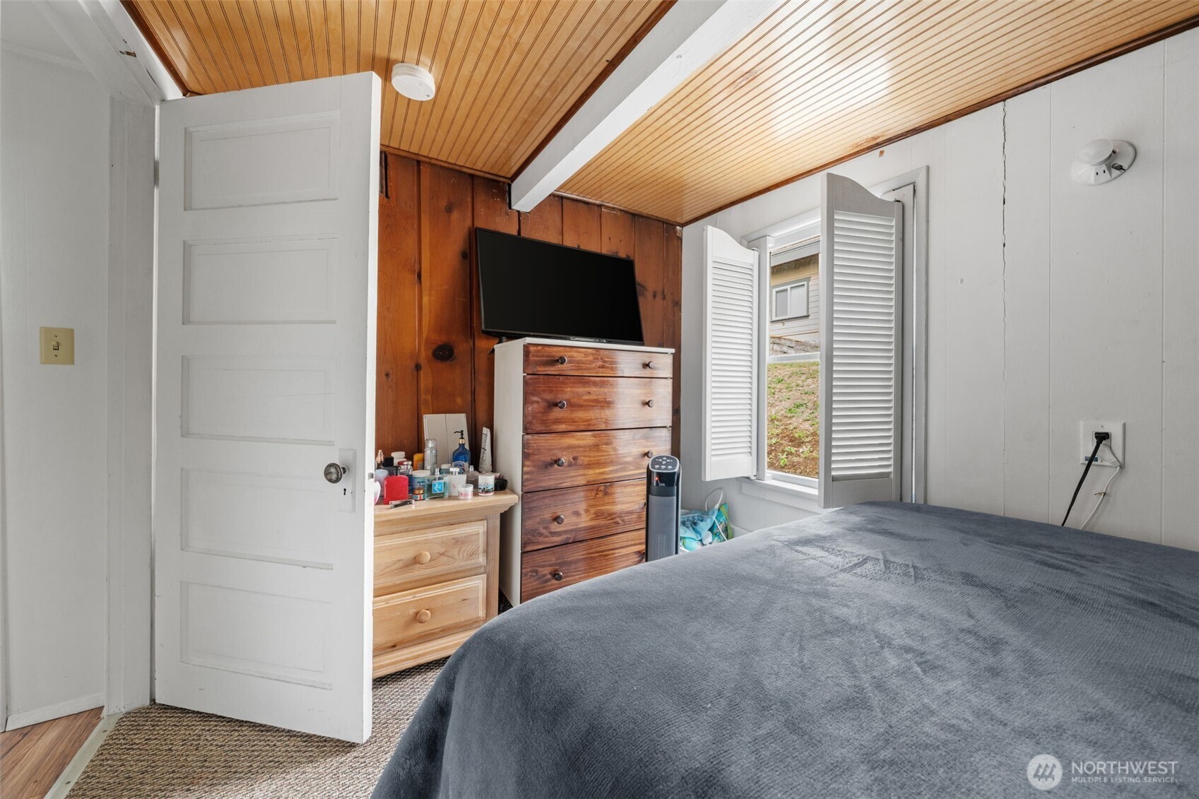 10230 to 10232 Melody Lane SW