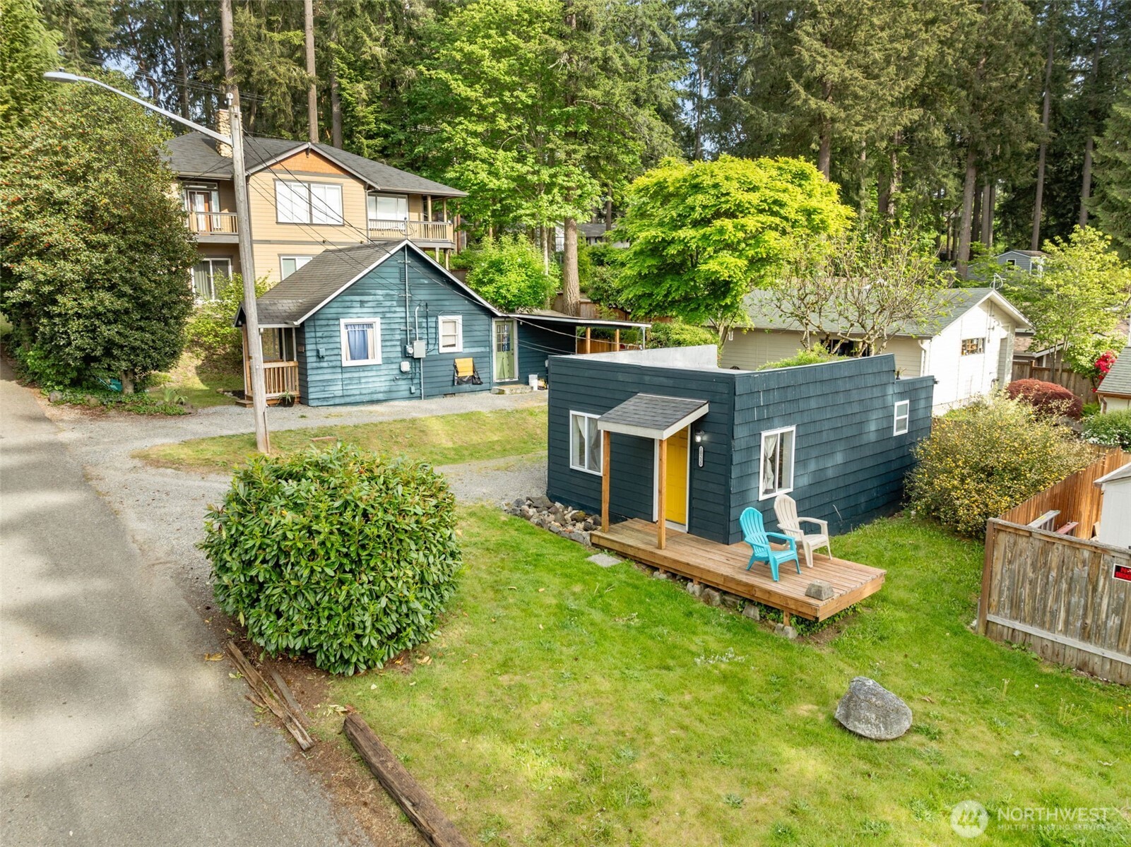 10230 to 10232 Melody Lane SW