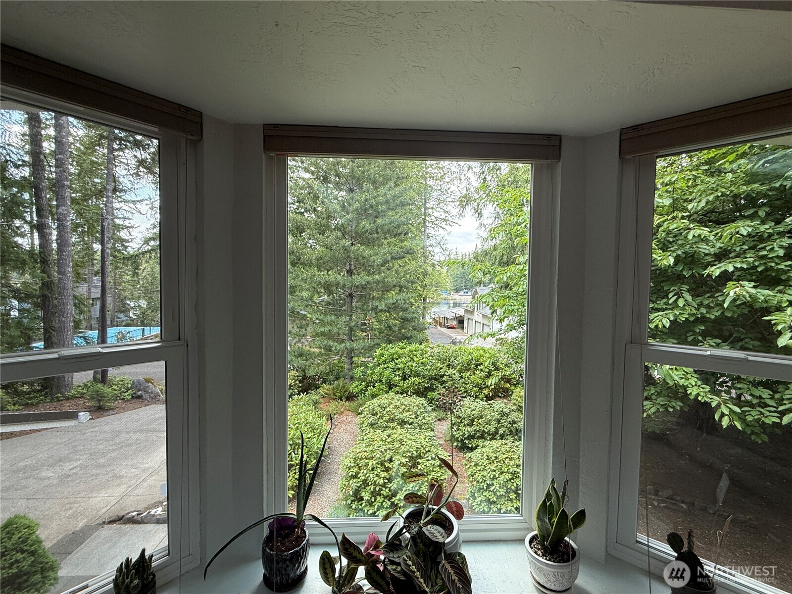 620 E Ballantrae Drive