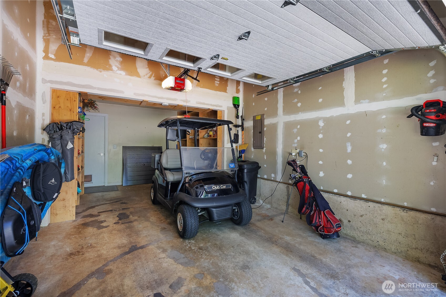 620 E Ballantrae Drive